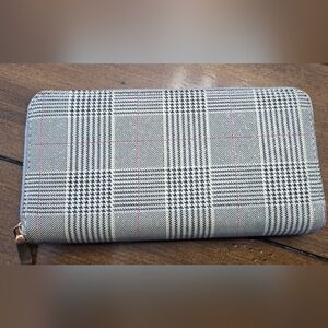 Free With Purchase Classic Houndstooth Sparkly Wallet